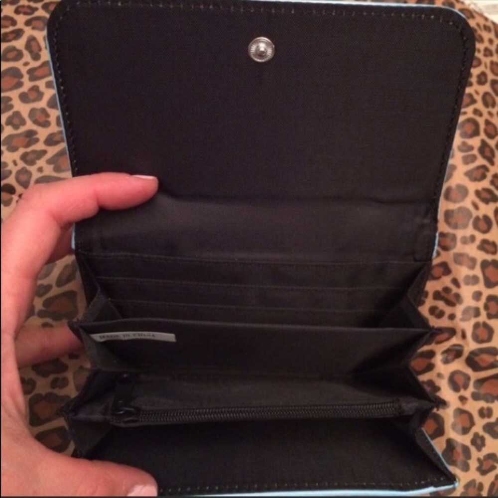 Fluff Mermaid Pinup Wallet - Picture 4 of 4